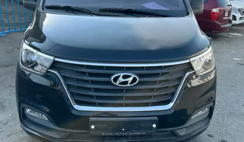 
هيواندي H1 موديل 2019 12 راكب ديزل كامل									