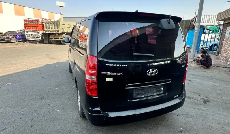 
هيواندي H1 موديل 2019 12 راكب ديزل كامل									