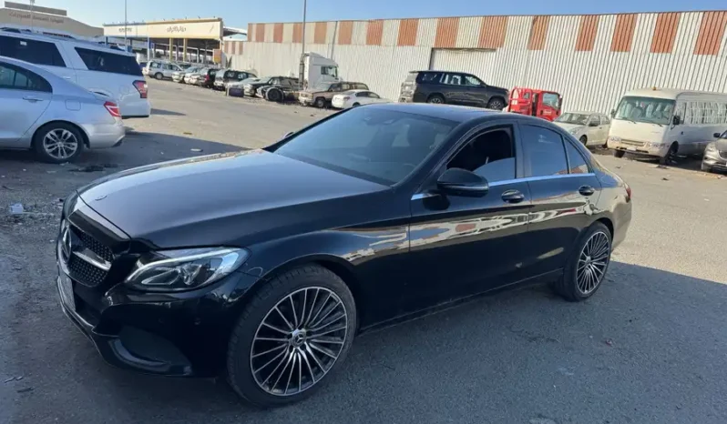 
مرسيدس C200 مستورد كوري كامل									
