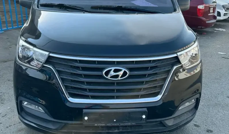 
هيواندي H1 موديل 2019 12 راكب ديزل كامل									