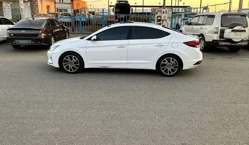 
هيواندي النترا ديزل فتحه سقف فل كامل 2019 بلاك بيري كامل									