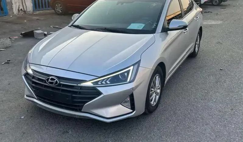 
هيواندي النترا بنزين مكينه 1.6 بطاقة جمركية 2019 كامل									