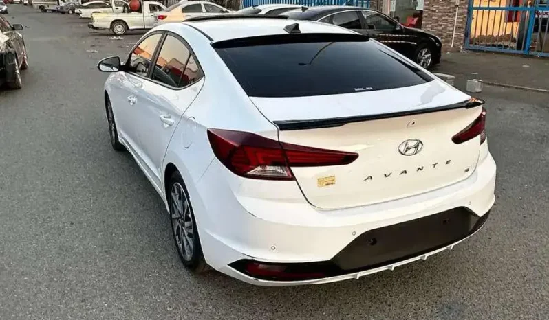 
هيواندي النترا ديزل فتحه سقف فل كامل 2019 بلاك بيري كامل									